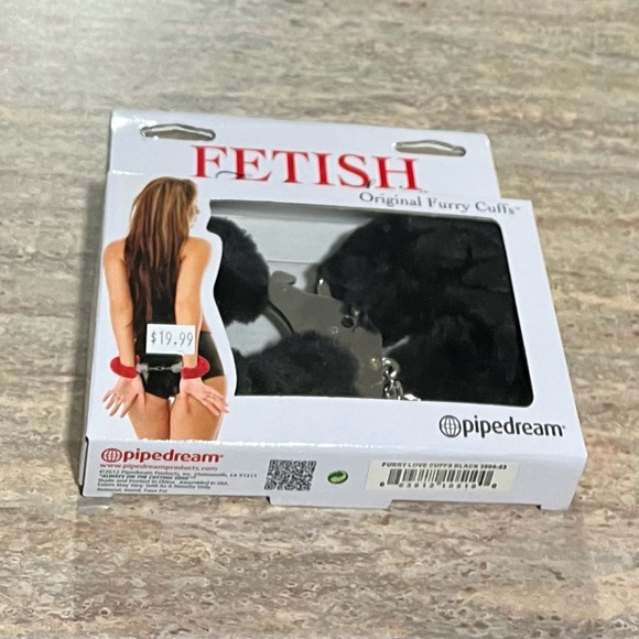NWT Original Furry Cuffs with keys by Fetish Fantasy Series - Picture 10 of 10
